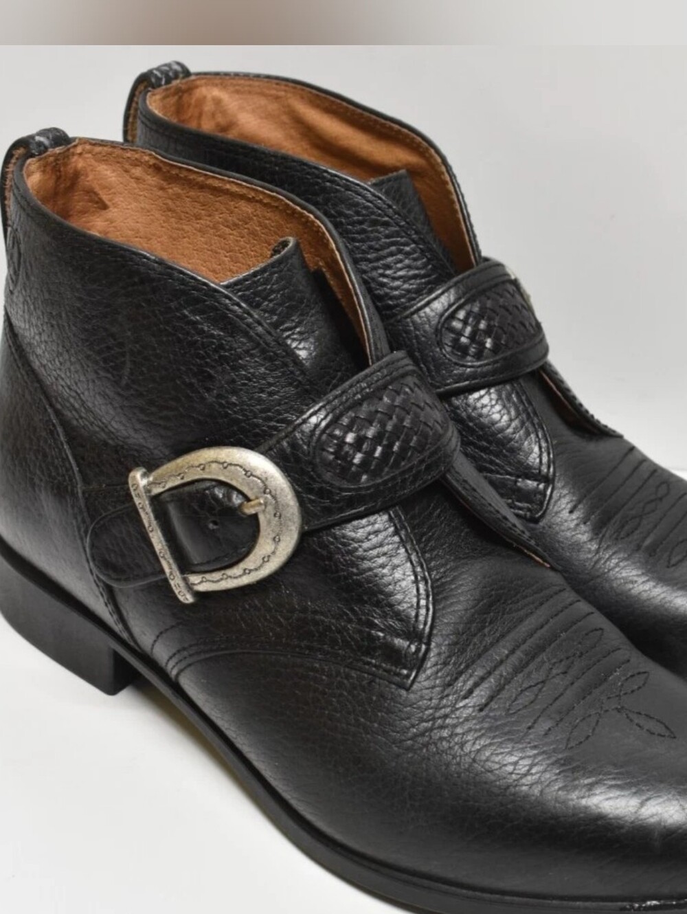 Vintage Ariat Brown Leather Ankle Boots with Horseshoe Buckle Detail 8.5B